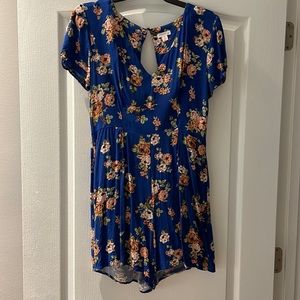 Short sleeve floral romper